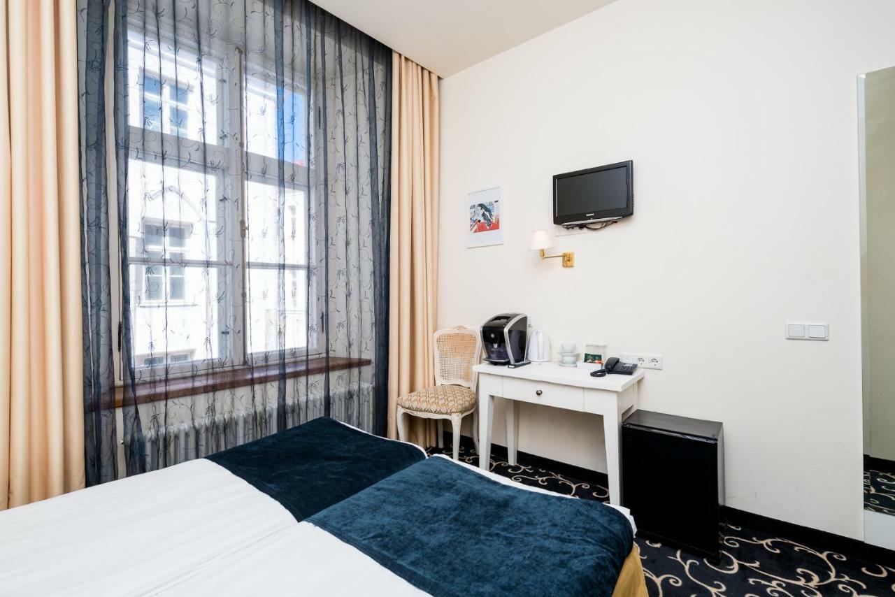 Meriton Old Town Garden 4*