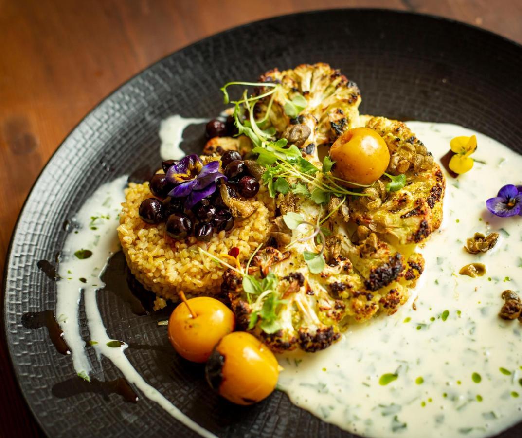 Meriton Old Town Garden 4*