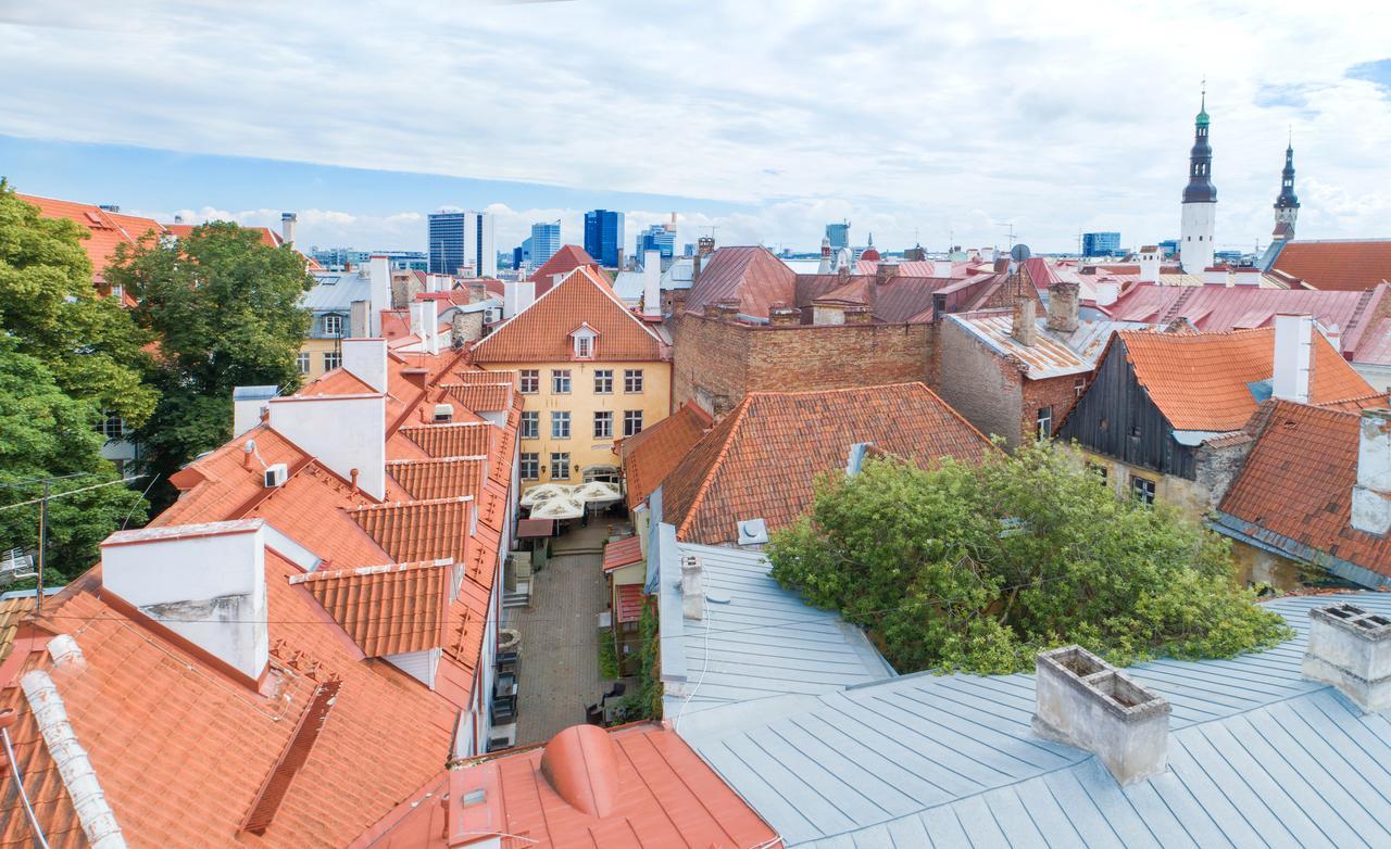 Meriton Old Town Garden 4*